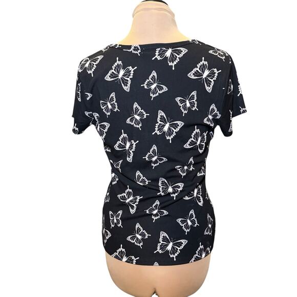 NWT Ribbed Butterfly Scoop Neck Top Size 1X Black & White Short Sleeves - Picture 4 of 8